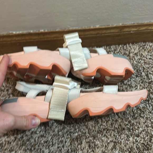 Sandals - Picture 3 of 5